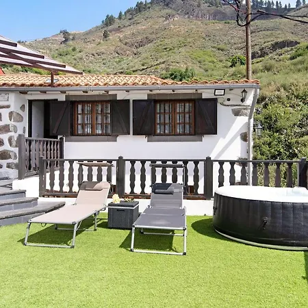 Casa Abuelo Paco * Vega de San Mateo