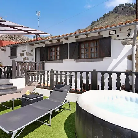 Casa Abuelo Paco Holiday home *